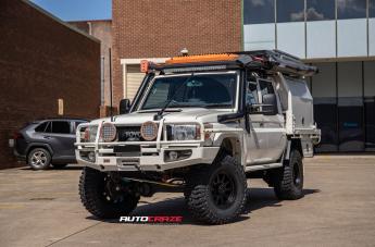 TOYOTA LANDCRUISER HURRICANE SATIN BLACK