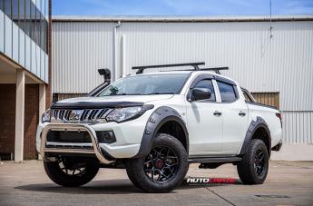 MITSUBISHI TRITON SABBATH MATTE BLACK