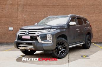 MITSUBISHI PAJERO SPORT VAPOR MATTE BLACK