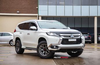 MITSUBISHI TRITON SABBATH HYPERBLACK