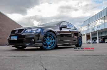 HOLDEN-COMMODORE-INVADER-GLOSS-BLACK-ELECTRIC-BLUE