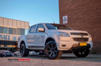HOLDEN COLORADO RTG GLOSS BLACK MILLED ACCENTS
