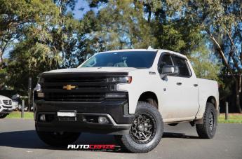 CHEVROLET SILVERADO COVERT MATTE BLACK