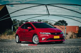 HONDA-CIVIC-ZR2-HYPER-SILVER