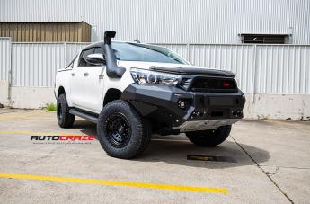 TOYOTA HILUX N80 4WD ZEPHYR MATTE BLACK