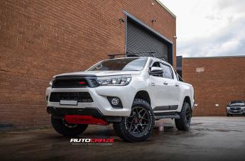 TOYOTA HILUX N80 4WD SABBATH GREY DARK TINT
