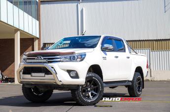 TOYOTA HILUX 4WD AVALANCHE MATTE BLACK FRONT MILLED