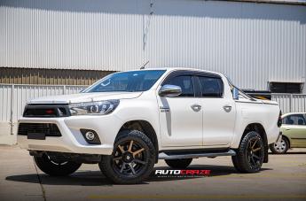 TOYOTA HILUX 4WD AVALANCHE MACHINED FACE MATTE BLACK DARK TINT