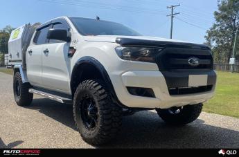 FORD RANGER MO970 GLOSS BLACK MILLED LOGO ON LIP