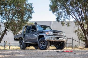 TOYOTA LANDCRUSIER WILDCAT MATTE GUN METAL