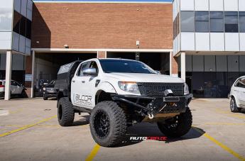 FORD RANGER MO985 GLOSS BLACK MACHINED