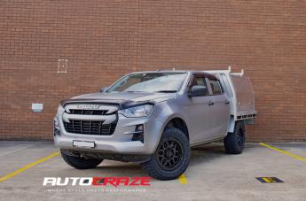 ISUZU DMAX MESA KM544 SATIN BLACK GREY TINT