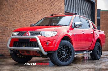 MITSUBISHI TRITON GRENADE SATIN BLACK