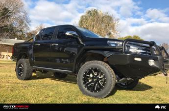 TOYOTA HILUX N80 4WD MO982 GLOSS BLACK MILLED