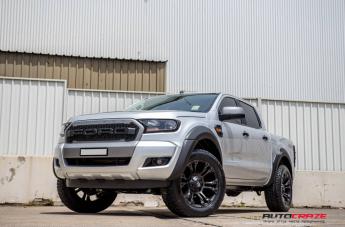 FORD-RANGER-VAPOR-BLACK-MACHINED-WITH-DARK-TINT
