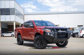 MITSUBISHI TRITON SABBATH MATTE BLACK