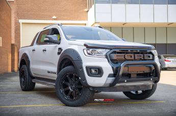 FORD RANGER OCEANO GLOSS BLACK