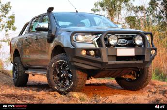 FORD RANGER GD01 BLACK WITH CHROME INSERTS