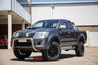TOYOTA HILUX N70 4WD VICTIM MATTE BLACK