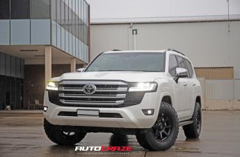 TOYOTA LANDCRUISER GRAPPLER SATIN BLACK