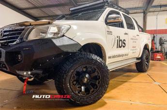 TOYOTA HILUX N70 4WD AMBUSH MATTE BLACK