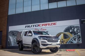 HOLDEN COLORADO VECTOR MATTE BLACK