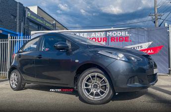 MAZDA 2 CHALLENGE HYPER SILVER