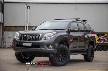 TOYOTA-PRADO-VICTIM-MATTE-BLACK