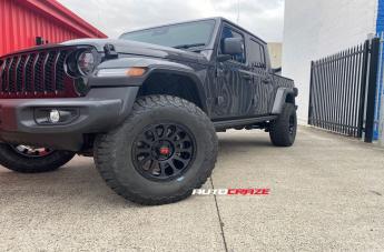 JEEP GLADIATOR VICTIM MATTE BLACK