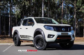 NISSAN NAVARA KICKER MATTE BLACK