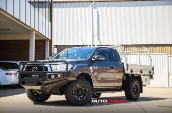 TOYOTA HILUX N80 4WD D LOCKER BLACK