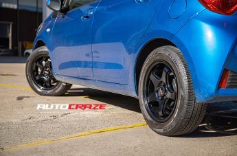 TOYOTA-YARIS-VILLAIN-SATIN-BLACK