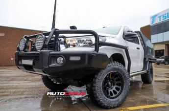 TOYOTA HILUX N80 4WD VECTOR MATTE BLACK