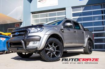 FORD RANGER COUPLER BLACK MACHINED WITH DARK TINT 4