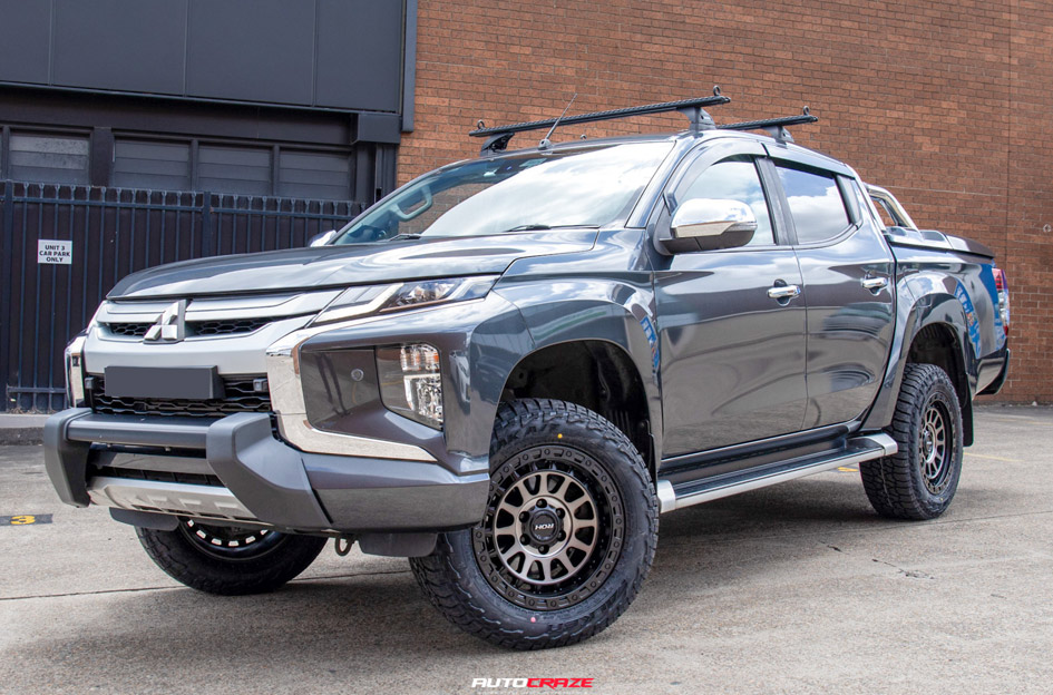MITSUBISHI TRITON ROH ASSAULT MATT BLACK BLACK BOLTS AND GRAPHITE FACE