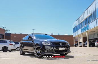 HOLDEN-COMMODORE-GTC01-HYPERBLACK