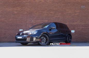 VOLKSWAGEN-GOLF-TARO-GLOSS-BLACK