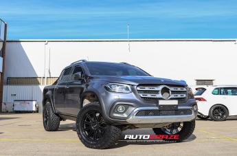 MERCEDES X CLASS CHANNEL MATTE BLACK