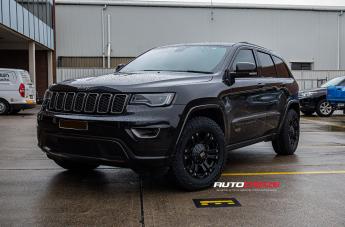 JEEP-GRAND-CHEROKEE-MONSTER-XD-MATTE-BLACK
