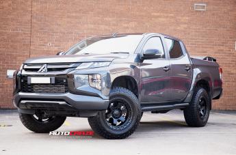 MITSUBISHI TRITON BLOCK SATIN BLACK