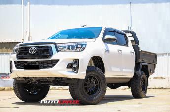 TOYOTA HILUX N80 4WD RG3 SATIN BLACK