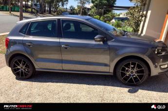 VOLKSWAGEN POLO TARGA BLACK   MACHINED WITH DOUBLE DARK TINT