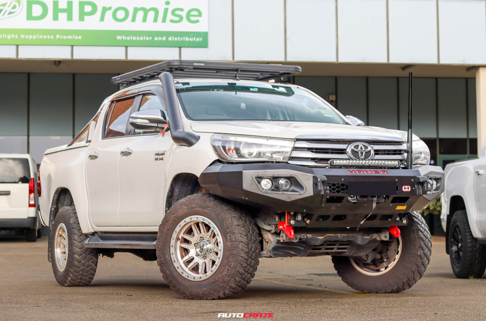 TOYOTA HILUX DIRTY LIFE CANYON PRO W/ MACHINED