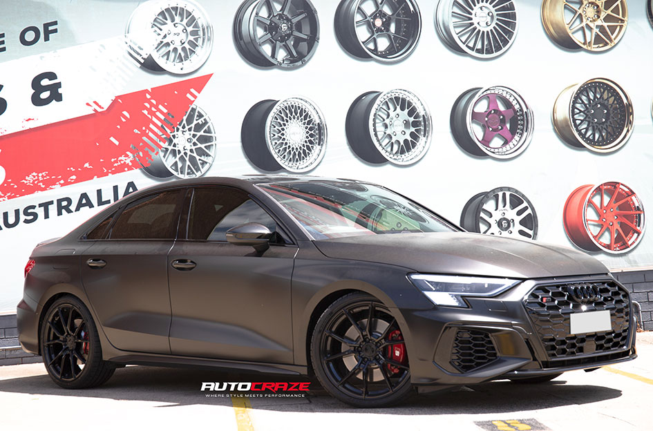 AUDI S3 KING VENOM GLOSS BLACK 