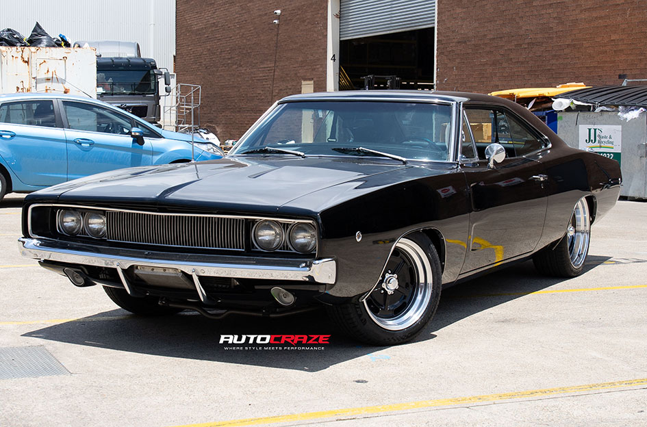 DODGE CHARGER AMERICAN RACING VN511 GLOSS BLACK DIAMOND CUT LIP