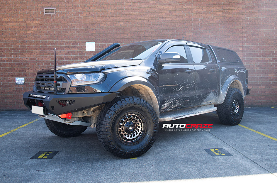 FORD RANGER RAPTOR KING ZOMBIE SATIN BLACK BRONZE TINT 