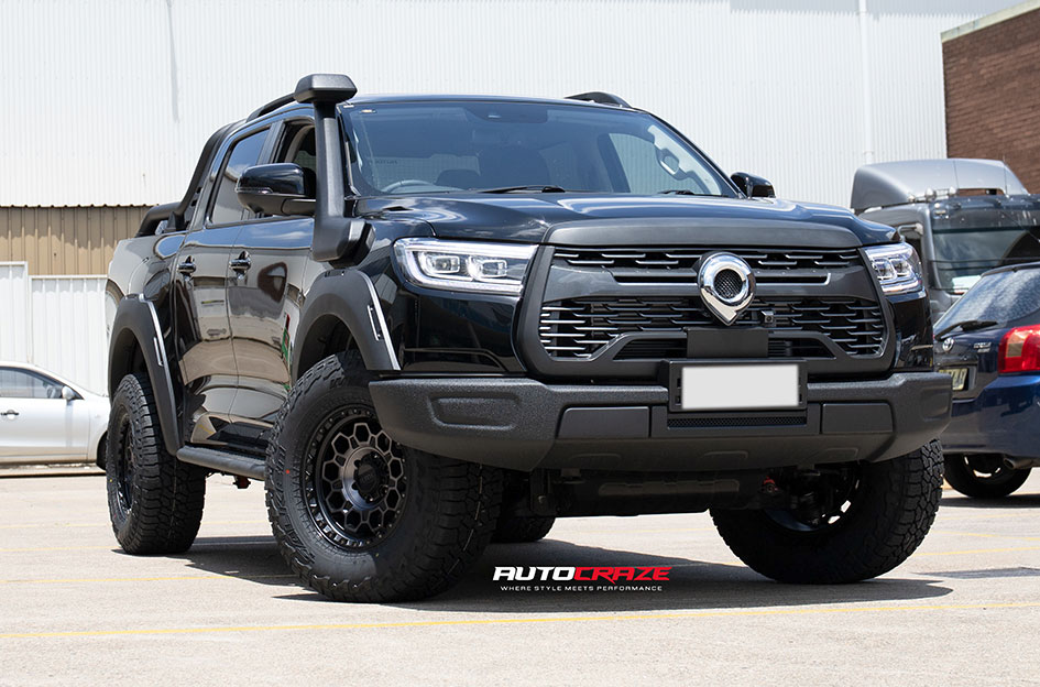 GWM CANNON KMC TREK  SATIN BLACK GRAY TINT