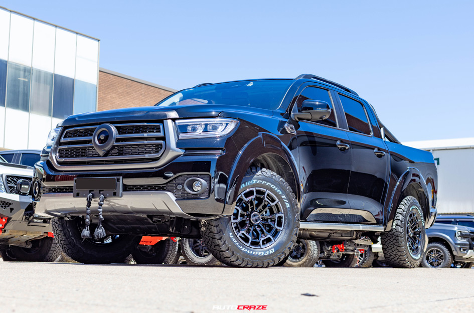 GWM CANNON NOMAD N162 GLOSS BLACK DARK TINT