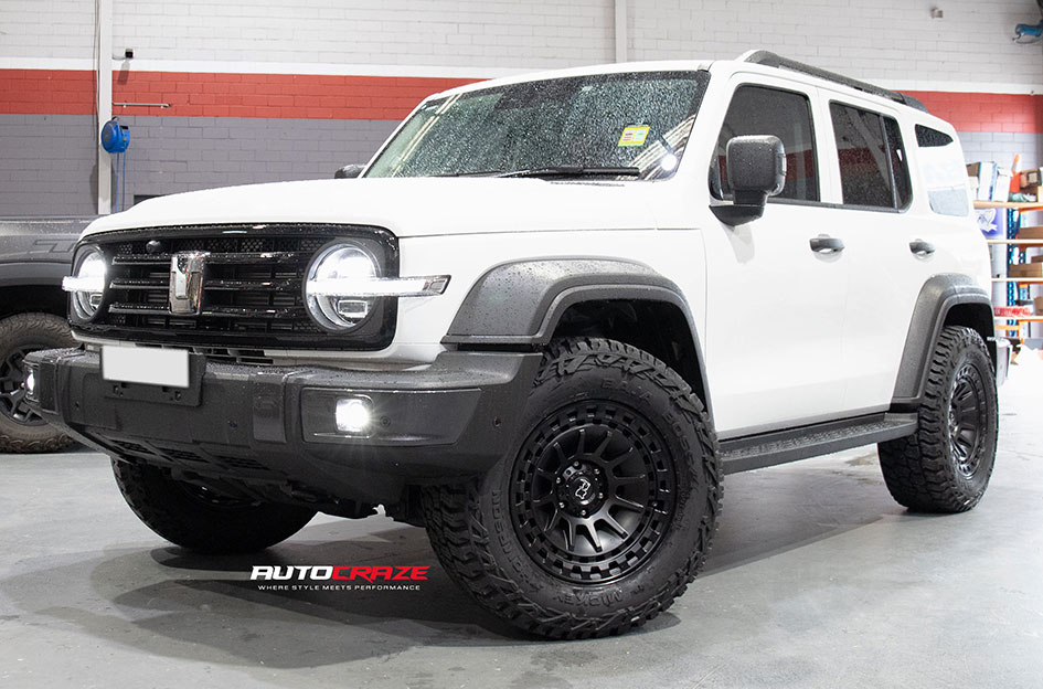 GWM TANK 300 BLACK RHINO BARRAGE MATTE BLACK