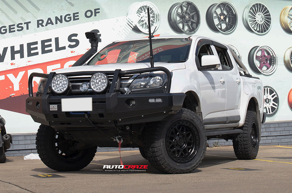 HOLDEN COLORADO KMC GRS SATIN BLACK